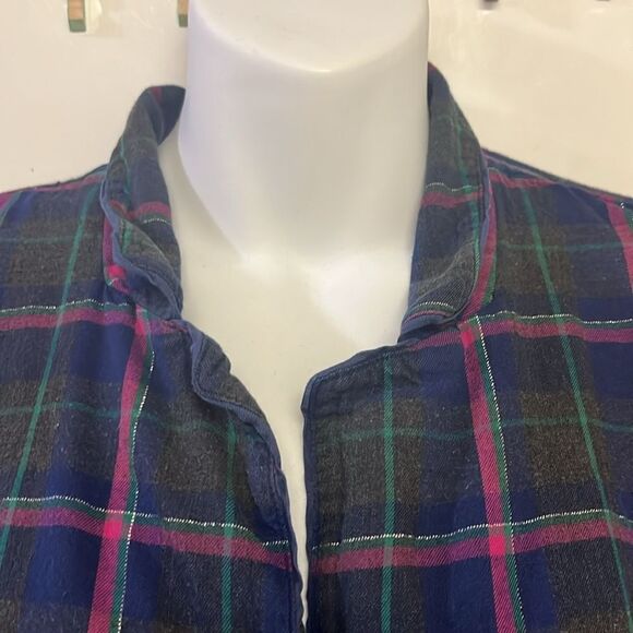 Victoria’s Secret Blue Plaid Two Piece Pajama Set- Button Down Pull-On-Med Short - Picture 8 of 16